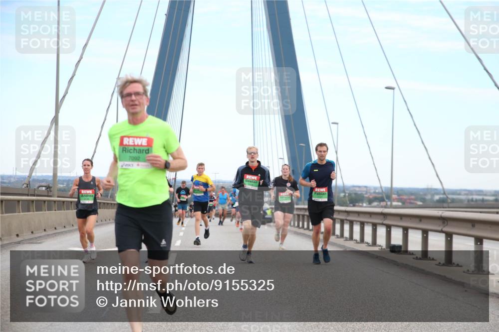 03.10.2025 - Köhlbrandbrückenlauf Jannik Wohlers http://msf.ph/oto/9155325 03.10.2025 15:21:12 Position 1 7092 meine-sportfotos.de