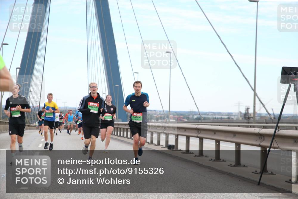 03.10.2025 - Köhlbrandbrückenlauf Jannik Wohlers http://msf.ph/oto/9155326 03.10.2025 15:21:13 Position 1 9187, 7107 meine-sportfotos.de