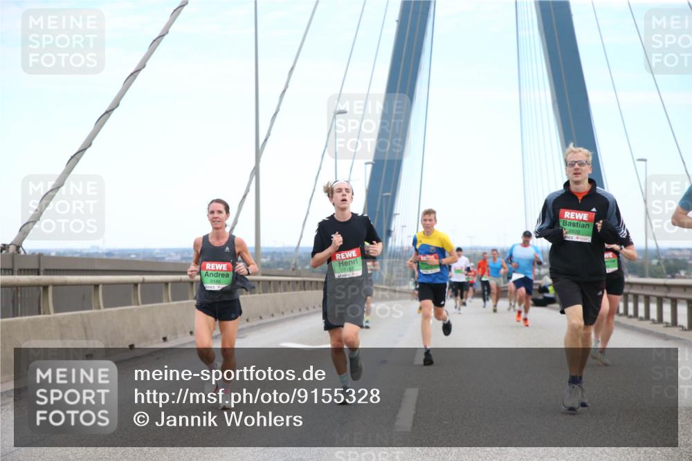 03.10.2025 - Köhlbrandbrückenlauf Jannik Wohlers http://msf.ph/oto/9155328 03.10.2025 15:21:13 Position 1 9186, 9187, 8820 meine-sportfotos.de