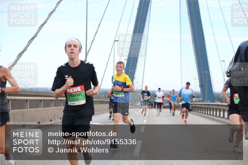 03.10.2025 - Köhlbrandbrückenlauf Jannik Wohlers http://msf.ph/oto/9155336 03.10.2025 15:21:15 Position 1 9187, 8872 meine-sportfotos.de