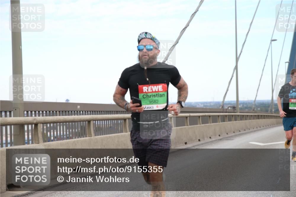 03.10.2025 - Köhlbrandbrückenlauf Jannik Wohlers http://msf.ph/oto/9155355 03.10.2025 15:21:19 Position 1 9582 meine-sportfotos.de