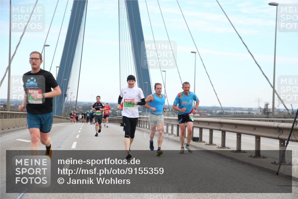 03.10.2025 - Köhlbrandbrückenlauf Jannik Wohlers http://msf.ph/oto/9155359 03.10.2025 15:21:20 Position 1 8761 meine-sportfotos.de