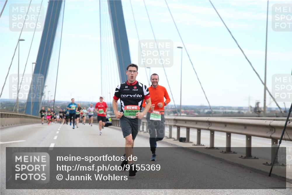 03.10.2025 - Köhlbrandbrückenlauf Jannik Wohlers http://msf.ph/oto/9155369 03.10.2025 15:21:24 Position 1 3, 9512 meine-sportfotos.de