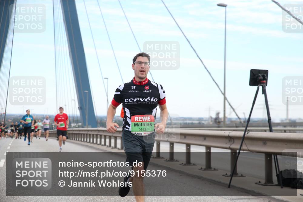03.10.2025 - Köhlbrandbrückenlauf Jannik Wohlers http://msf.ph/oto/9155376 03.10.2025 15:21:25 Position 1 3, 9512 meine-sportfotos.de