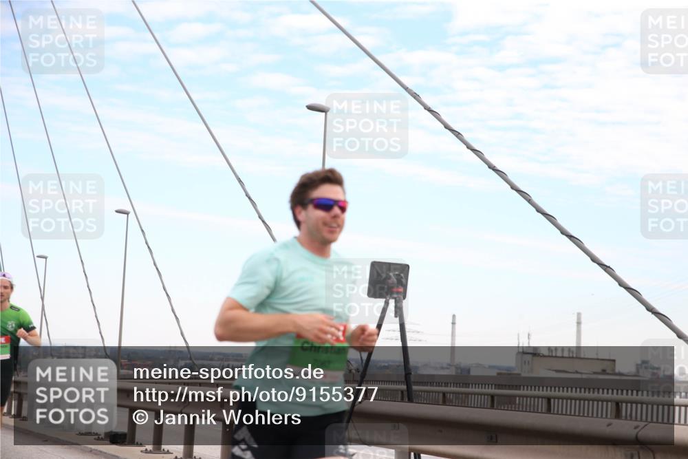 03.10.2025 - Köhlbrandbrückenlauf Jannik Wohlers http://msf.ph/oto/9155377 03.10.2025 15:21:49 Position 1 7063 meine-sportfotos.de