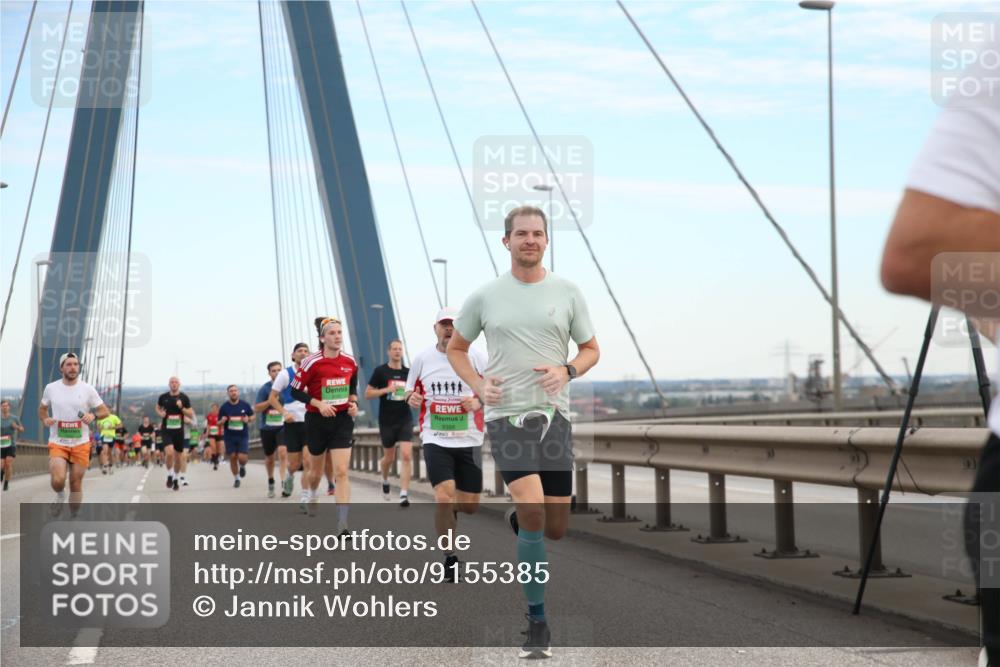 03.10.2025 - Köhlbrandbrückenlauf Jannik Wohlers http://msf.ph/oto/9155385 03.10.2025 15:21:51 Position 1  meine-sportfotos.de