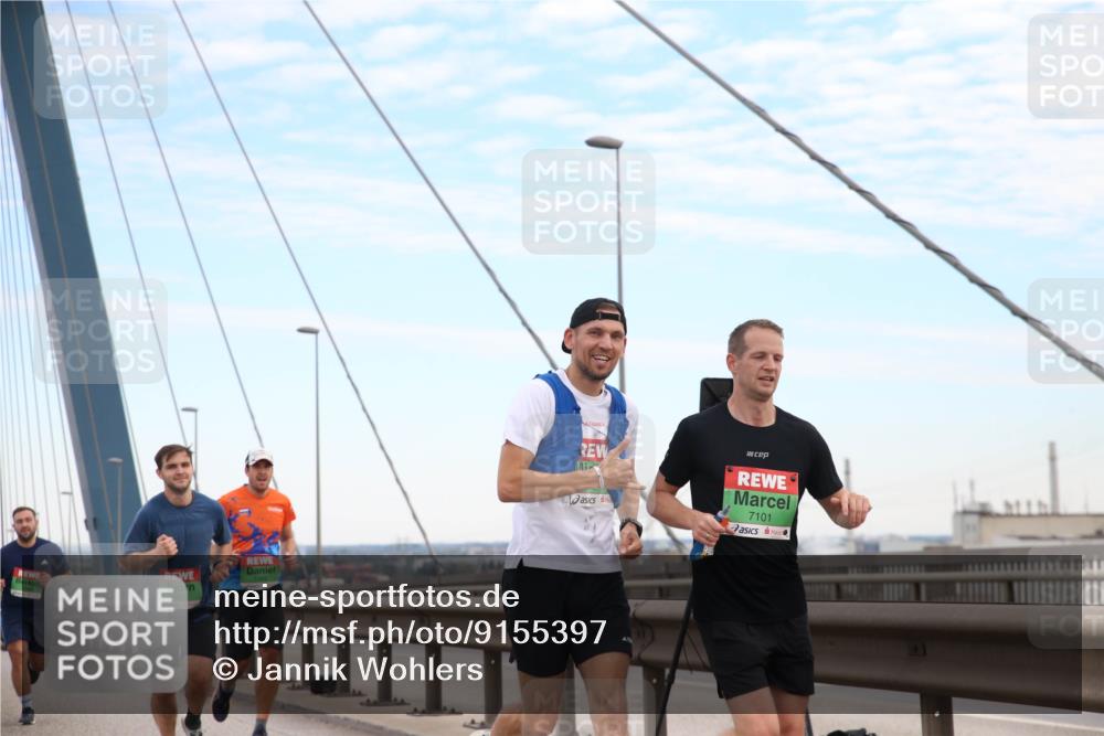 03.10.2025 - Köhlbrandbrückenlauf Jannik Wohlers http://msf.ph/oto/9155397 03.10.2025 15:21:56 Position 1 7101 meine-sportfotos.de