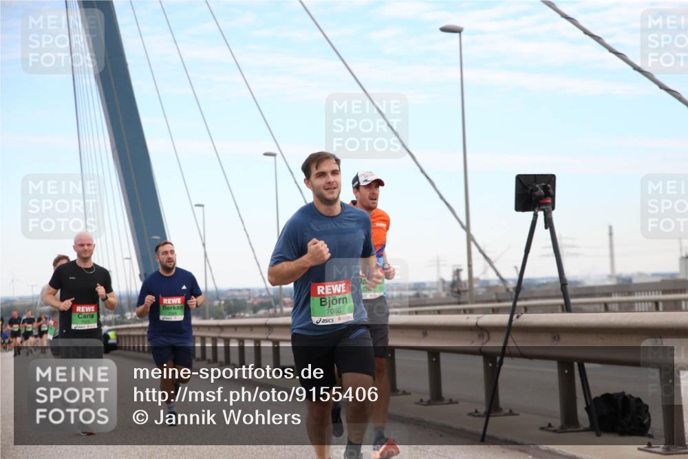 03.10.2025 - Köhlbrandbrückenlauf Jannik Wohlers http://msf.ph/oto/9155406 03.10.2025 15:21:57 Position 1 7086 meine-sportfotos.de
