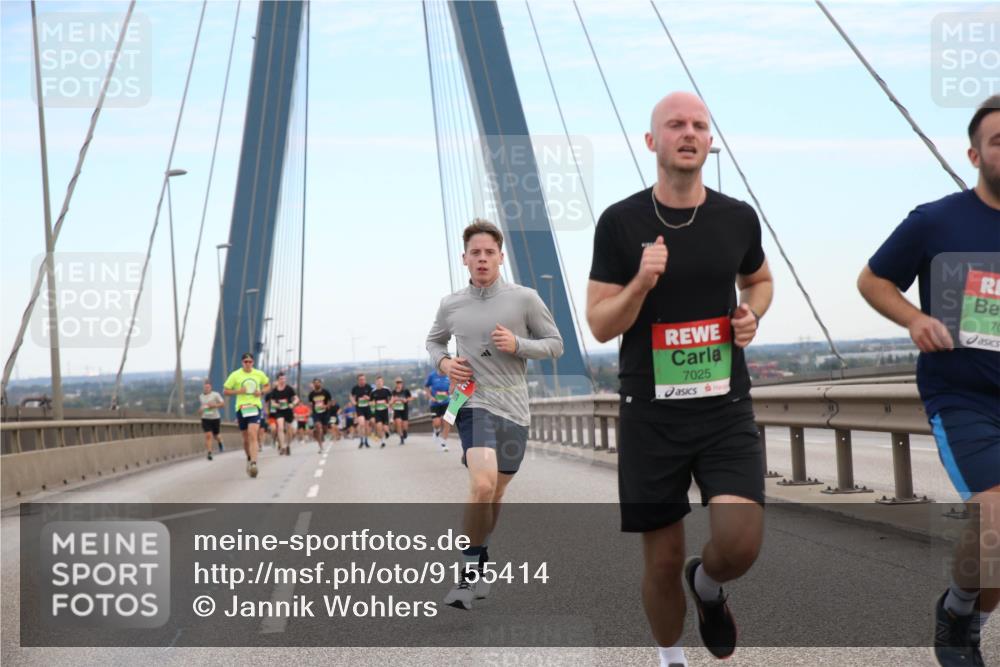 03.10.2025 - Köhlbrandbrückenlauf Jannik Wohlers http://msf.ph/oto/9155414 03.10.2025 15:21:59 Position 1 7025, 70 meine-sportfotos.de
