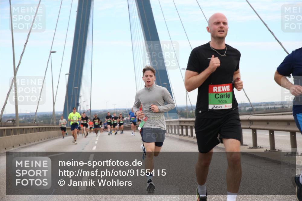 03.10.2025 - Köhlbrandbrückenlauf Jannik Wohlers http://msf.ph/oto/9155415 03.10.2025 15:21:59 Position 1 7025 meine-sportfotos.de