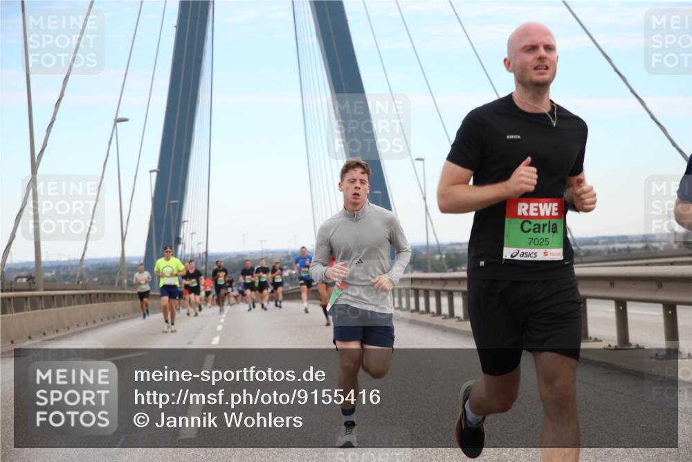 03.10.2025 - Köhlbrandbrückenlauf Jannik Wohlers http://msf.ph/oto/9155416 03.10.2025 15:21:59 Position 1 7025 meine-sportfotos.de