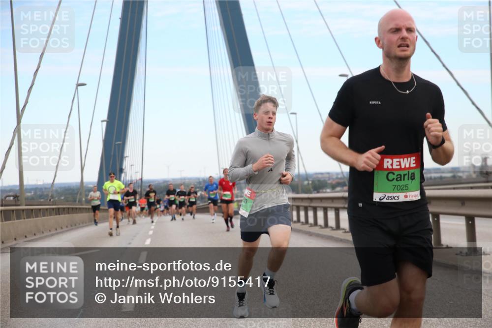 03.10.2025 - Köhlbrandbrückenlauf Jannik Wohlers http://msf.ph/oto/9155417 03.10.2025 15:21:59 Position 1 7025 meine-sportfotos.de