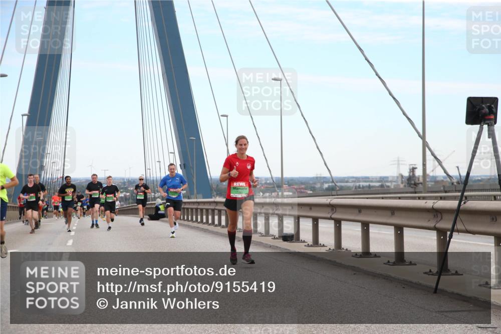 03.10.2025 - Köhlbrandbrückenlauf Jannik Wohlers http://msf.ph/oto/9155419 03.10.2025 15:22:03 Position 1 7262 meine-sportfotos.de