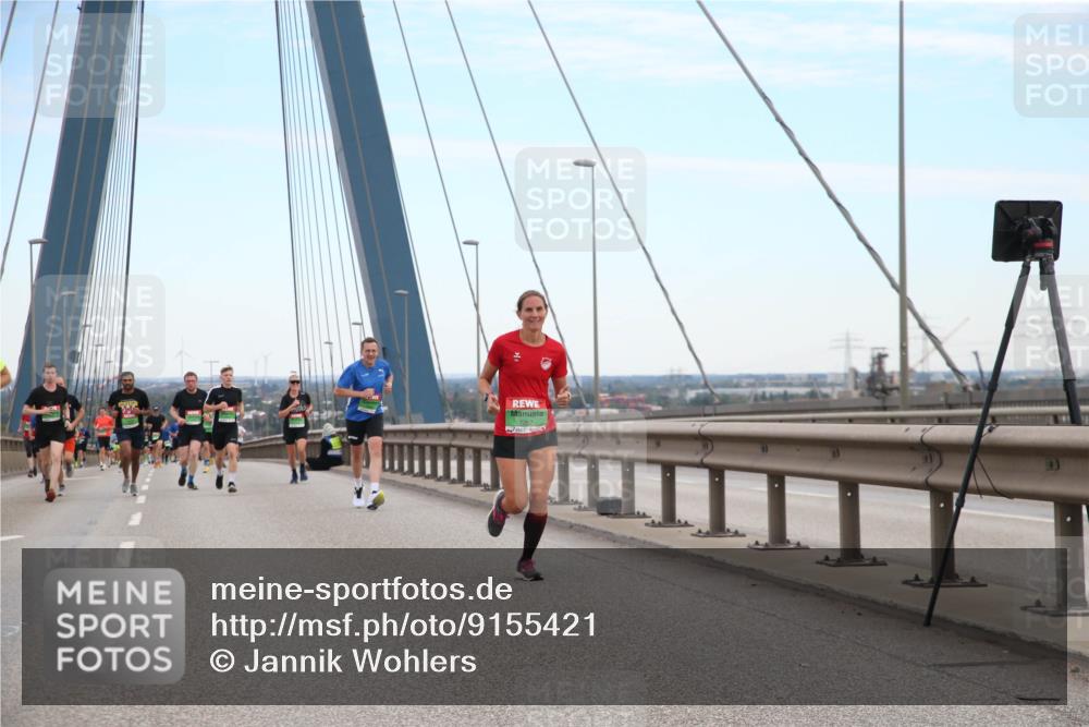 03.10.2025 - Köhlbrandbrückenlauf Jannik Wohlers http://msf.ph/oto/9155421 03.10.2025 15:22:03 Position 1 7262 meine-sportfotos.de
