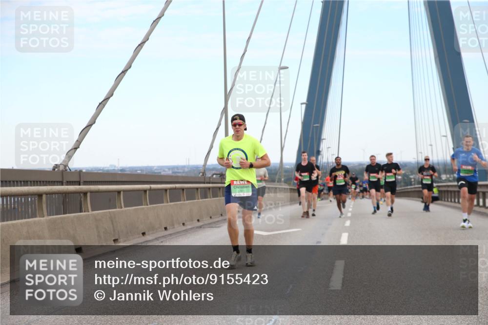 03.10.2025 - Köhlbrandbrückenlauf Jannik Wohlers http://msf.ph/oto/9155423 03.10.2025 15:22:04 Position 1 9391 meine-sportfotos.de