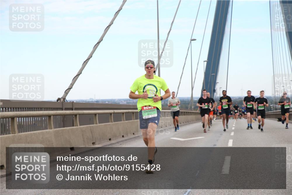 03.10.2025 - Köhlbrandbrückenlauf Jannik Wohlers http://msf.ph/oto/9155428 03.10.2025 15:22:05 Position 1 9391 meine-sportfotos.de