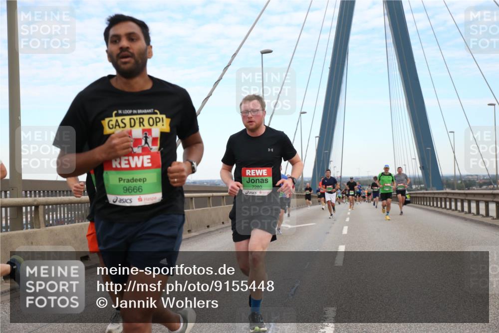 03.10.2025 - Köhlbrandbrückenlauf Jannik Wohlers http://msf.ph/oto/9155448 03.10.2025 15:22:11 Position 1 9666, 7280 meine-sportfotos.de