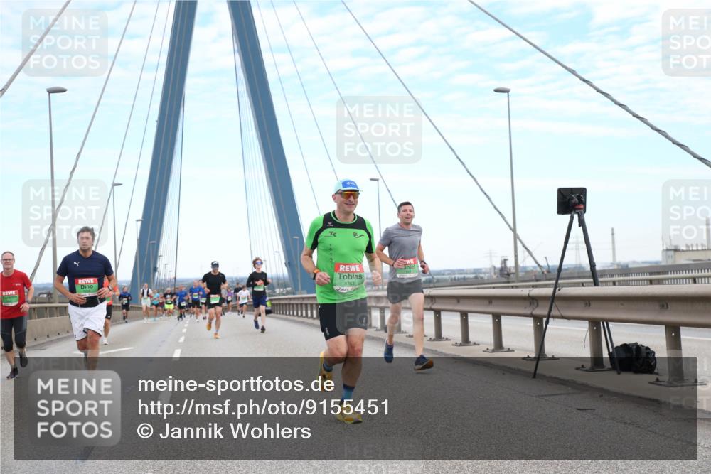 03.10.2025 - Köhlbrandbrückenlauf Jannik Wohlers http://msf.ph/oto/9155451 03.10.2025 15:22:15 Position 1 8783 meine-sportfotos.de