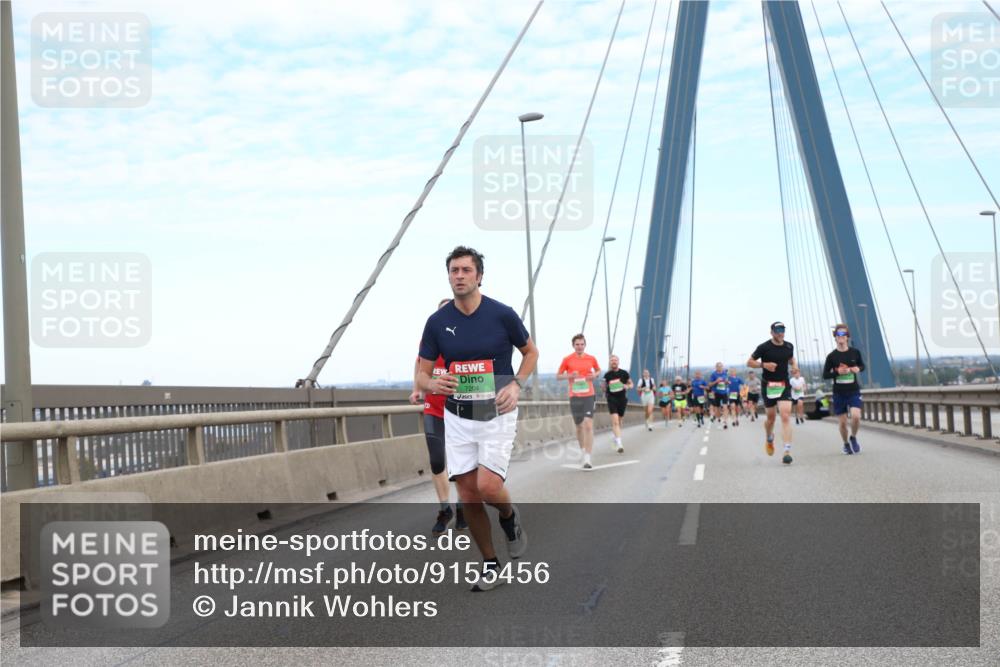 03.10.2025 - Köhlbrandbrückenlauf Jannik Wohlers http://msf.ph/oto/9155456 03.10.2025 15:22:16 Position 1 7204 meine-sportfotos.de