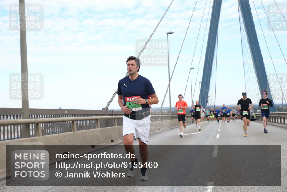 03.10.2025 - Köhlbrandbrückenlauf Jannik Wohlers http://msf.ph/oto/9155460 03.10.2025 15:22:17 Position 1 7204 meine-sportfotos.de