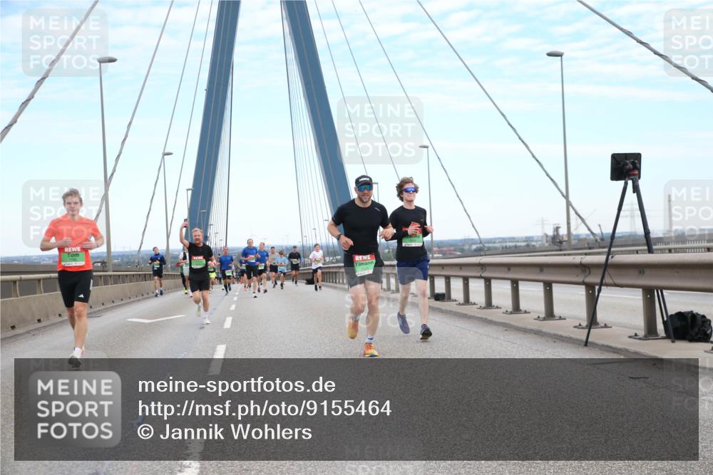 03.10.2025 - Köhlbrandbrückenlauf Jannik Wohlers http://msf.ph/oto/9155464 03.10.2025 15:22:18 Position 1  meine-sportfotos.de