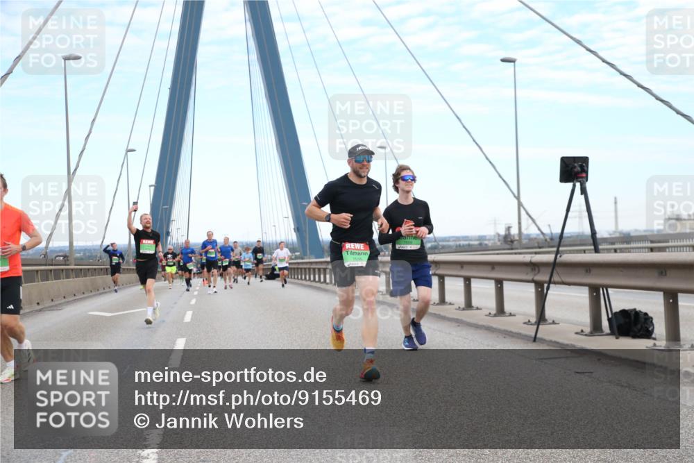 03.10.2025 - Köhlbrandbrückenlauf Jannik Wohlers http://msf.ph/oto/9155469 03.10.2025 15:22:19 Position 1  meine-sportfotos.de