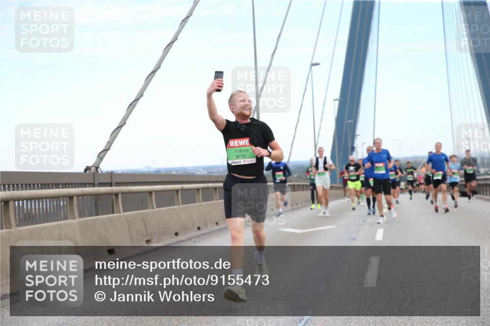 03.10.2025 - Köhlbrandbrückenlauf Jannik Wohlers http://msf.ph/oto/9155473 03.10.2025 15:22:21 Position 1 9715 meine-sportfotos.de
