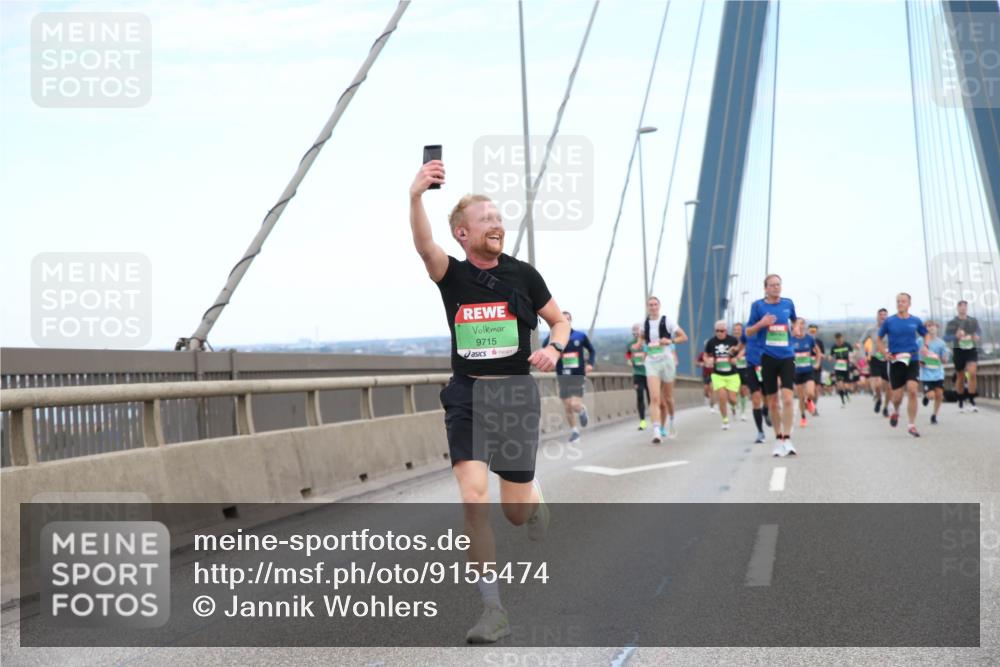 03.10.2025 - Köhlbrandbrückenlauf Jannik Wohlers http://msf.ph/oto/9155474 03.10.2025 15:22:21 Position 1 9715 meine-sportfotos.de