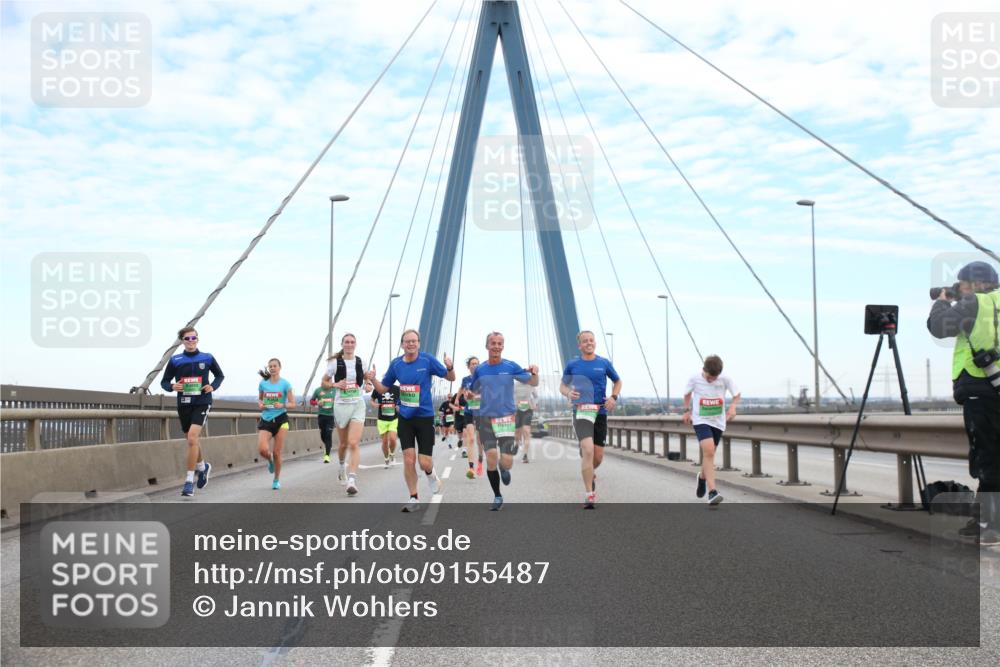 03.10.2025 - Köhlbrandbrückenlauf Jannik Wohlers http://msf.ph/oto/9155487 03.10.2025 15:22:25 Position 1  meine-sportfotos.de