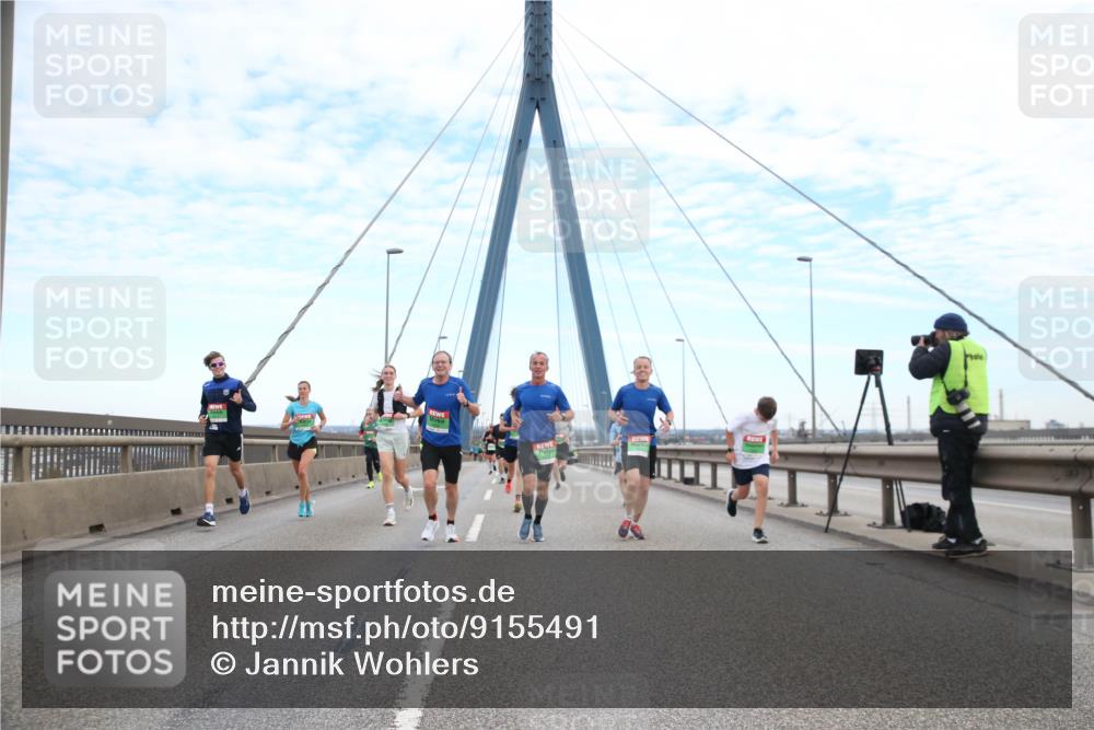 03.10.2025 - Köhlbrandbrückenlauf Jannik Wohlers http://msf.ph/oto/9155491 03.10.2025 15:22:25 Position 1  meine-sportfotos.de