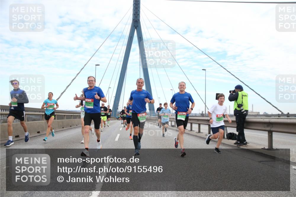 03.10.2025 - Köhlbrandbrückenlauf Jannik Wohlers http://msf.ph/oto/9155496 03.10.2025 15:22:26 Position 1  meine-sportfotos.de