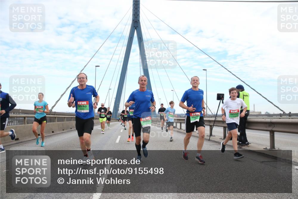 03.10.2025 - Köhlbrandbrückenlauf Jannik Wohlers http://msf.ph/oto/9155498 03.10.2025 15:22:26 Position 1  meine-sportfotos.de