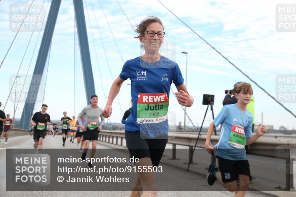 03.10.2025 - Köhlbrandbrückenlauf Jannik Wohlers http://msf.ph/oto/9155503 03.10.2025 15:22:28 Position 1 7968, 9023 meine-sportfotos.de
