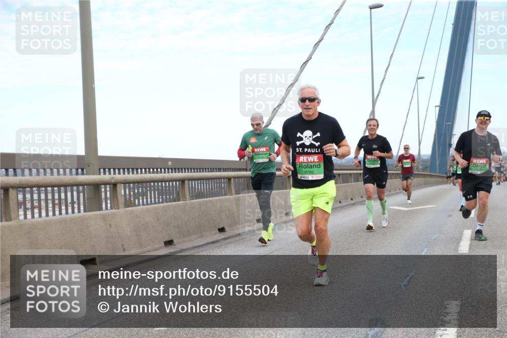 03.10.2025 - Köhlbrandbrückenlauf Jannik Wohlers http://msf.ph/oto/9155504 03.10.2025 15:22:29 Position 1 9176, 8780 meine-sportfotos.de