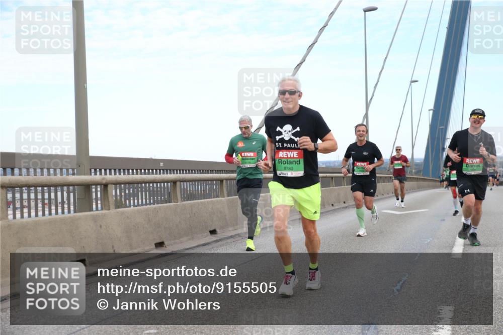 03.10.2025 - Köhlbrandbrückenlauf Jannik Wohlers http://msf.ph/oto/9155505 03.10.2025 15:22:29 Position 1 8780 meine-sportfotos.de