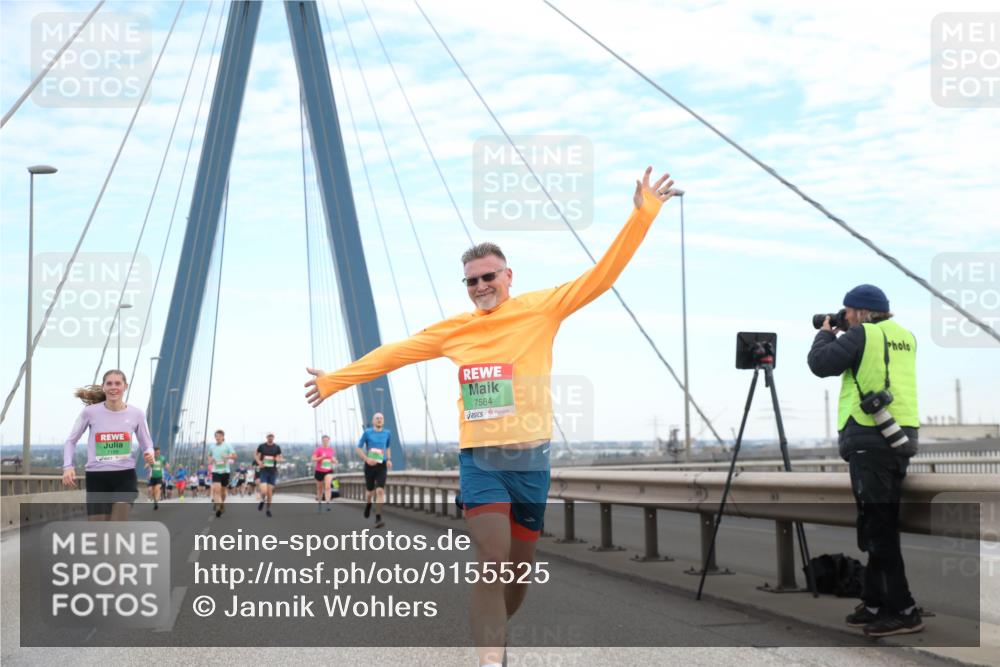03.10.2025 - Köhlbrandbrückenlauf Jannik Wohlers http://msf.ph/oto/9155525 03.10.2025 15:22:34 Position 1 7584 meine-sportfotos.de