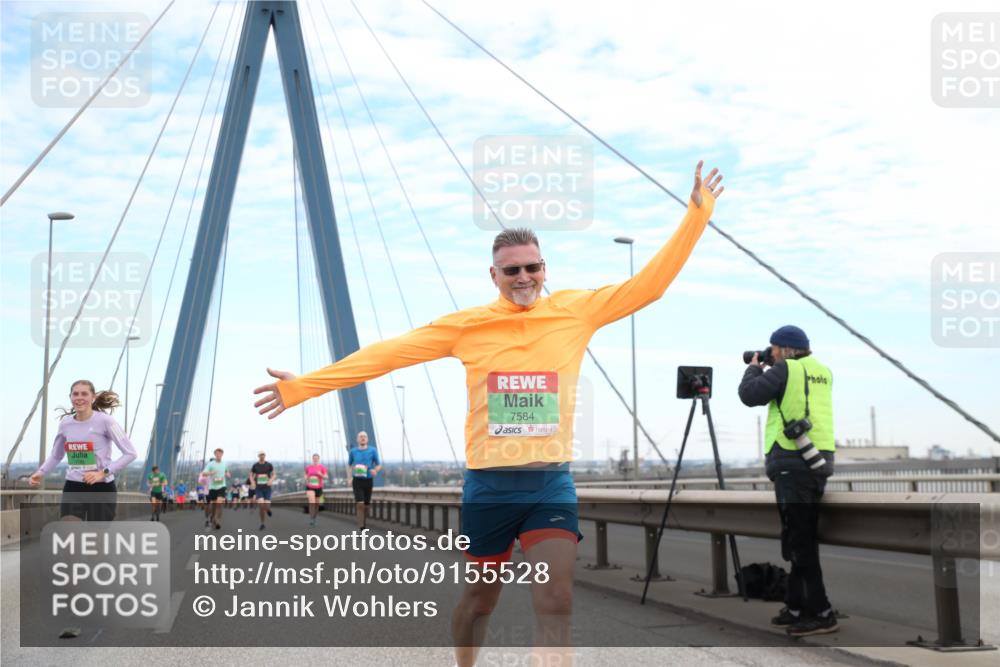 03.10.2025 - Köhlbrandbrückenlauf Jannik Wohlers http://msf.ph/oto/9155528 03.10.2025 15:22:34 Position 1 7584 meine-sportfotos.de