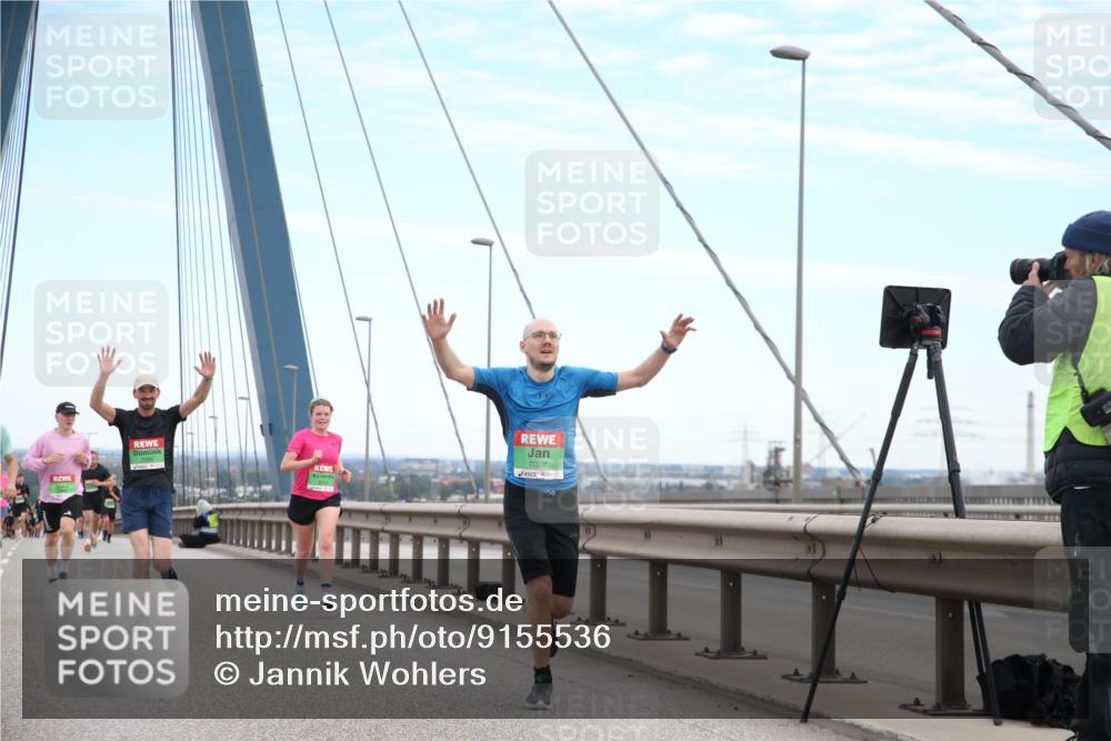 03.10.2025 - Köhlbrandbrückenlauf Jannik Wohlers http://msf.ph/oto/9155536 03.10.2025 15:22:37 Position 1 7027 meine-sportfotos.de