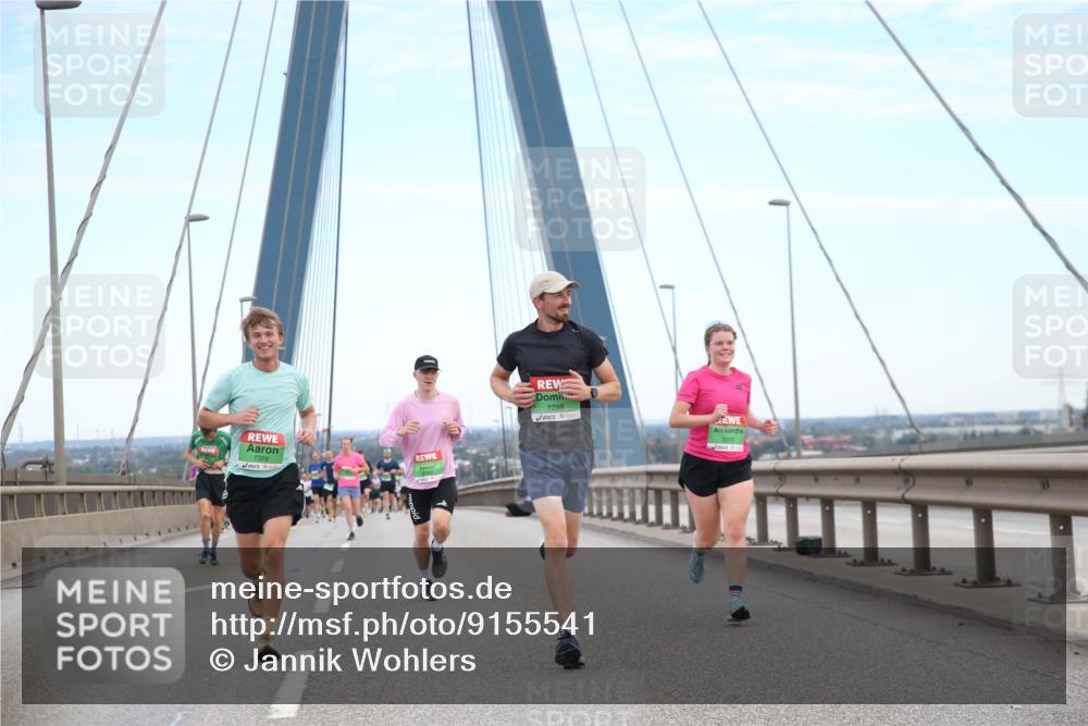 03.10.2025 - Köhlbrandbrückenlauf Jannik Wohlers http://msf.ph/oto/9155541 03.10.2025 15:22:39 Position 1 7329, 7238 meine-sportfotos.de