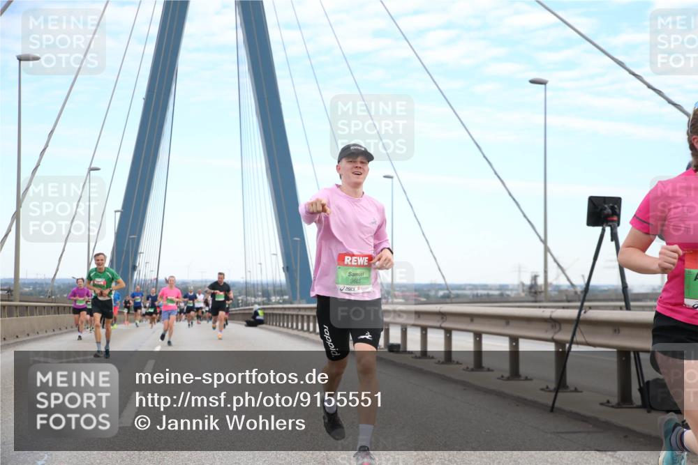 03.10.2025 - Köhlbrandbrückenlauf Jannik Wohlers http://msf.ph/oto/9155551 03.10.2025 15:22:41 Position 1 9665 meine-sportfotos.de