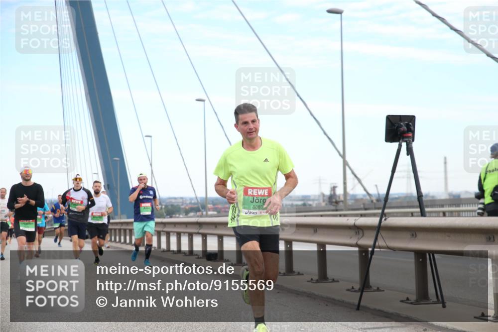 03.10.2025 - Köhlbrandbrückenlauf Jannik Wohlers http://msf.ph/oto/9155569 03.10.2025 15:23:01 Position 1 8883 meine-sportfotos.de