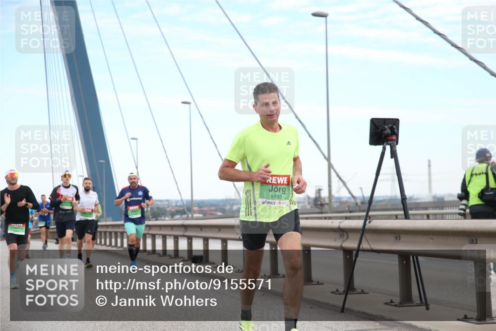 03.10.2025 - Köhlbrandbrückenlauf Jannik Wohlers http://msf.ph/oto/9155571 03.10.2025 15:23:02 Position 1 8883 meine-sportfotos.de