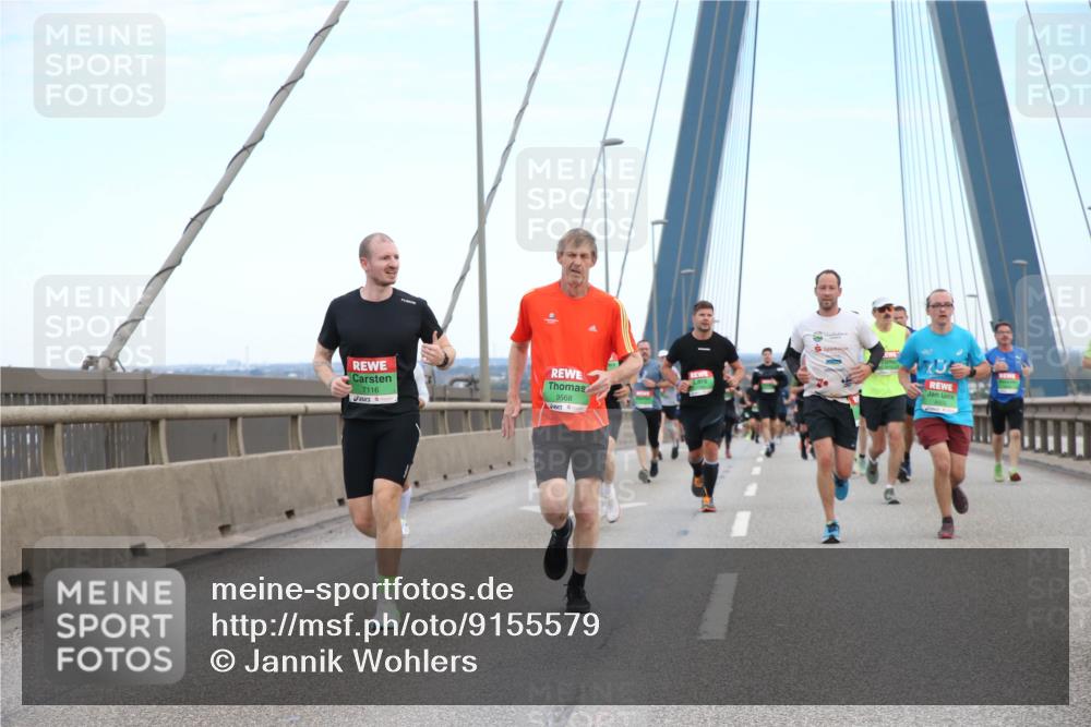 03.10.2025 - Köhlbrandbrückenlauf Jannik Wohlers http://msf.ph/oto/9155579 03.10.2025 15:23:05 Position 1 7116, 9568 meine-sportfotos.de
