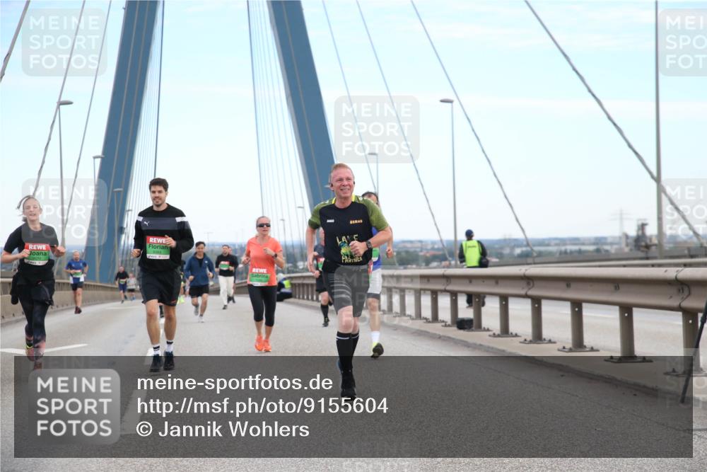 03.10.2025 - Köhlbrandbrückenlauf Jannik Wohlers http://msf.ph/oto/9155604 03.10.2025 15:23:12 Position 1 9569 meine-sportfotos.de