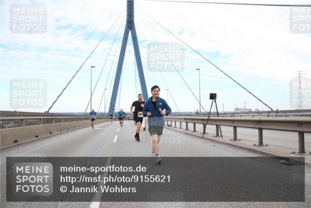 03.10.2025 - Köhlbrandbrückenlauf Jannik Wohlers http://msf.ph/oto/9155621 03.10.2025 15:23:18 Position 1  meine-sportfotos.de