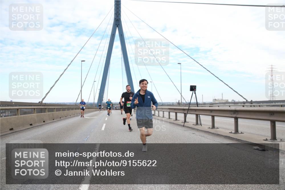 03.10.2025 - Köhlbrandbrückenlauf Jannik Wohlers http://msf.ph/oto/9155622 03.10.2025 15:23:18 Position 1  meine-sportfotos.de