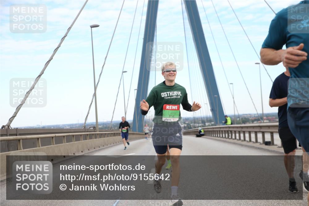 03.10.2025 - Köhlbrandbrückenlauf Jannik Wohlers http://msf.ph/oto/9155642 03.10.2025 15:23:24 Position 1 9746 meine-sportfotos.de