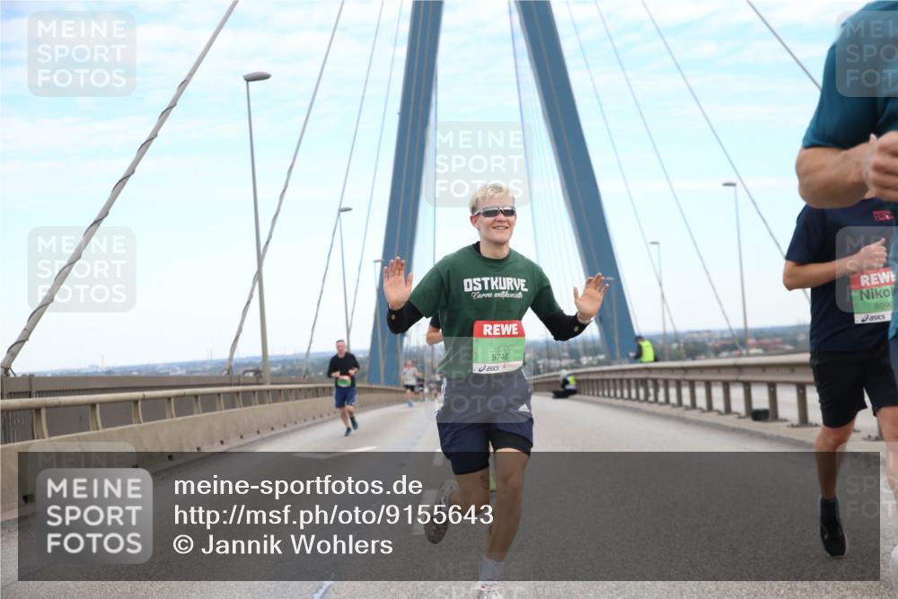 03.10.2025 - Köhlbrandbrückenlauf Jannik Wohlers http://msf.ph/oto/9155643 03.10.2025 15:23:24 Position 1 9746, 8990 meine-sportfotos.de
