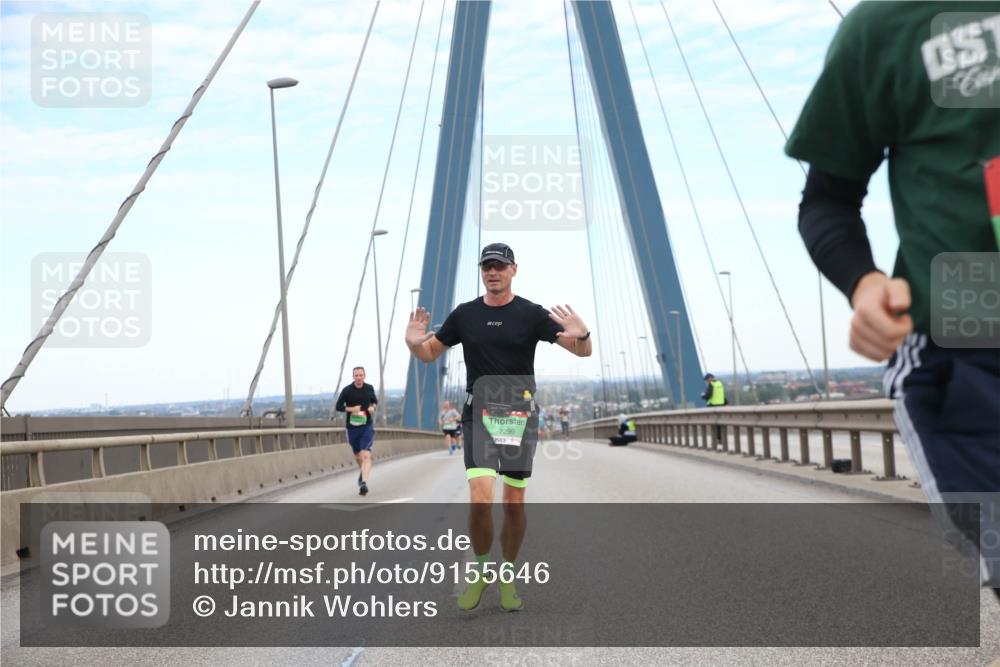 03.10.2025 - Köhlbrandbrückenlauf Jannik Wohlers http://msf.ph/oto/9155646 03.10.2025 15:23:25 Position 1 7299 meine-sportfotos.de