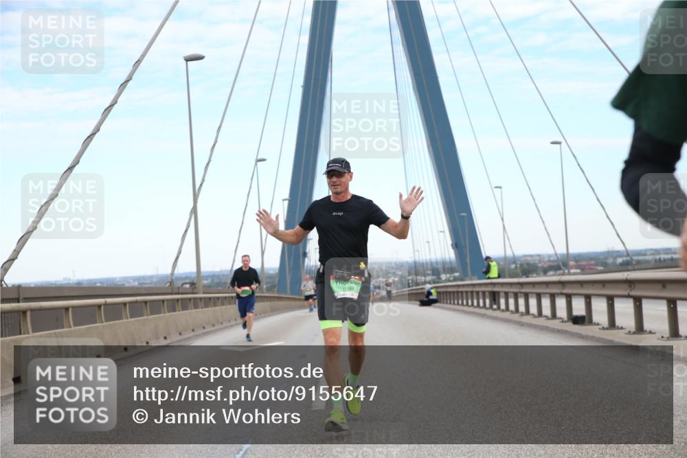 03.10.2025 - Köhlbrandbrückenlauf Jannik Wohlers http://msf.ph/oto/9155647 03.10.2025 15:23:25 Position 1 7299 meine-sportfotos.de